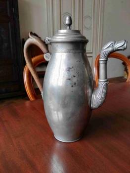 Small teapot - tin - 1838 Small teapot - tin - 1838