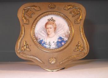 Metal Container - brass - 1890 Metal Container - brass - 1890
