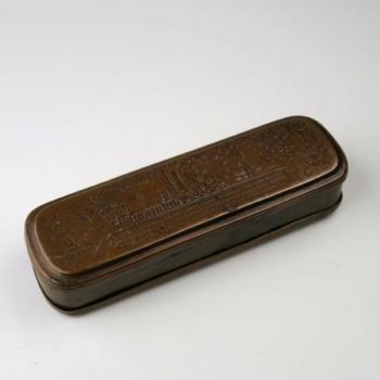 Tobacco box Tobacco box