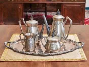 Metal Dishes - 1900 Metal Dishes - 1900