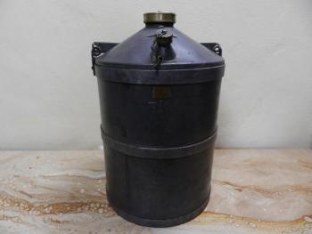 Metal Container - metal - 1940 Metal Container - metal - 1940
