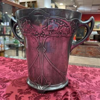 Ice bucket - nádoba na led na šampaňské značeno Edelzinn E. Hueck, kolem roku 1900, s krásnou, věku přiměřenou - 1900 Ice bucket - nádoba na led na šampaňské značeno Edelzinn E. Hueck, kolem roku 1900, s krásnou, věku přiměřenou - 1900